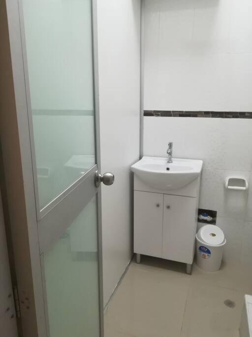 Studio Entero Cerca Al Palacio Gobierno Lägenhet Lima Exteriör bild